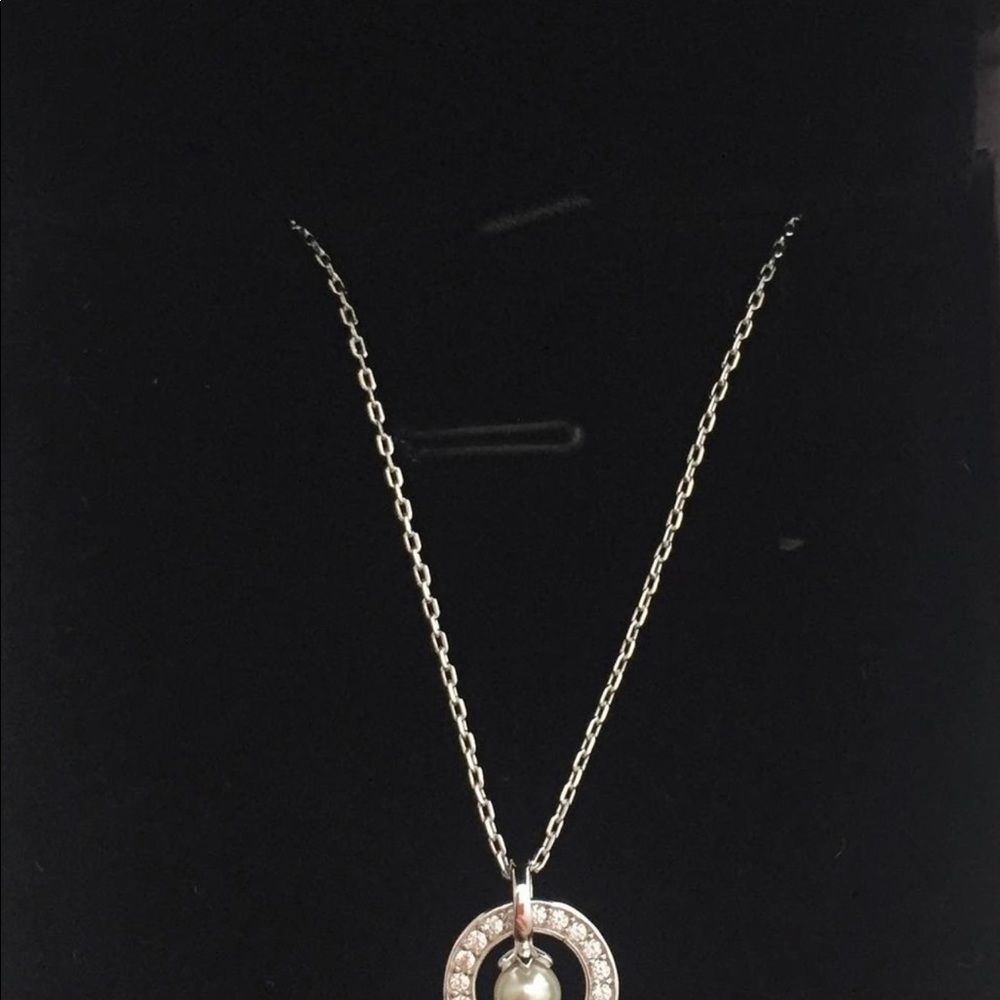 Circle Pearl Pendant Necklace for Women Silver crafted in 14k Gold Swarovski - Picture 6 of 12